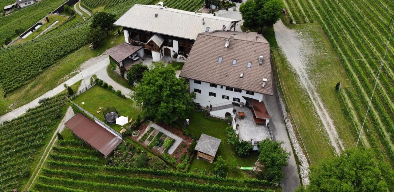 Strasserhof Tenuta-Weingut Vahrn Exterior photo