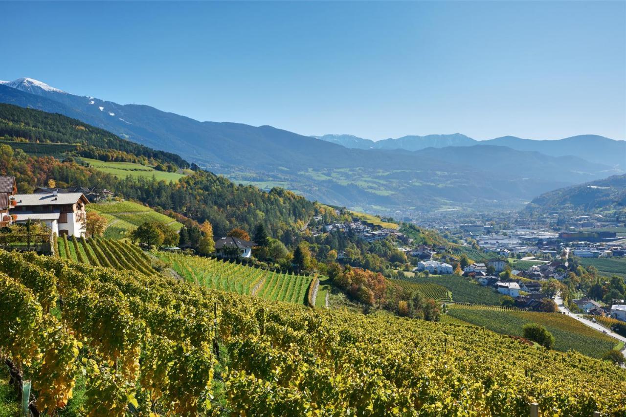 Strasserhof Tenuta-Weingut Vahrn Exterior photo
